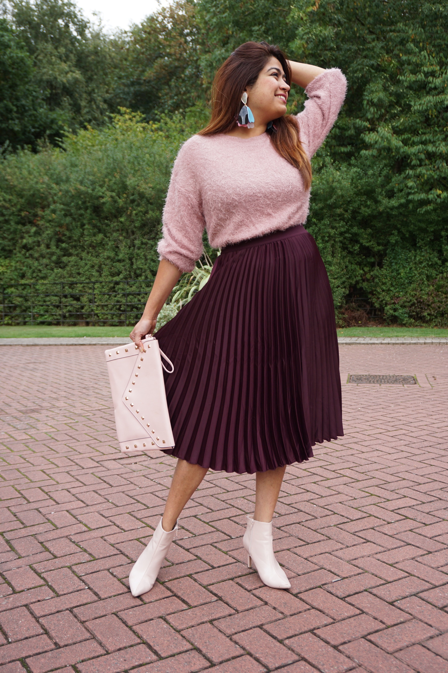 pleated skirt , jumper & ankle length boots